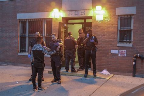 Home Invasion Stabber Kills Man Wounds Another In Bronx New York