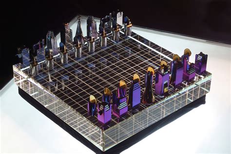 The Unique Chess Set The Sistem Xx Somebody Heard About It Chess