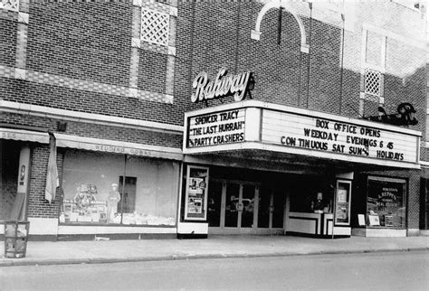 See more theaters near elizabeth, nj. Union County Performing Arts Center in Rahway, NJ - Cinema ...