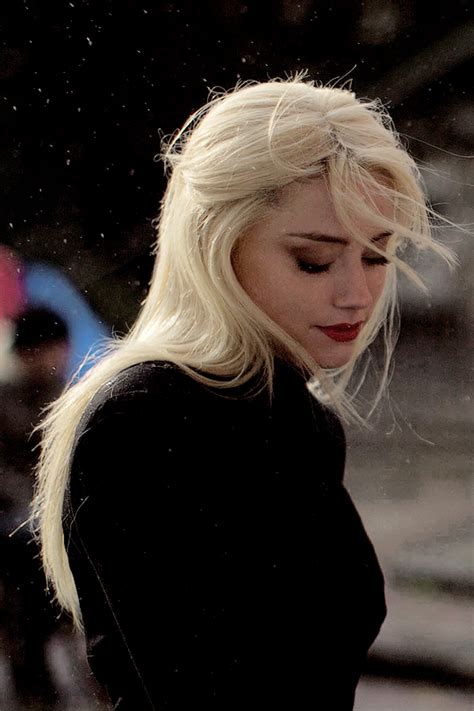 His other relationships, with his wife, with amber heard, and with the other characters in the film, don't. mfoxaheard | Amber heard hair, Amber heard style, Amber ...