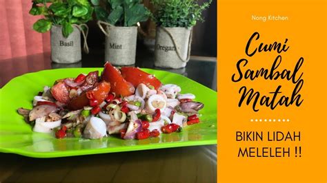 Iya betul sekali sambal matah, sambal yang terkenal berasal dari pulau dewata bali. Resep Cumi Sambal Matah - Bikin Lidah Meleleh - YouTube