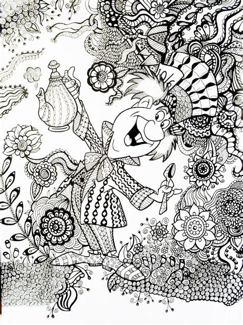 Kleuren is niet alleen leuk voor kids, maar ook voor ouders. Kleurplaat Disney Volwassenen Alice In Wonderland