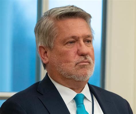 white house communications director bill shine resigns