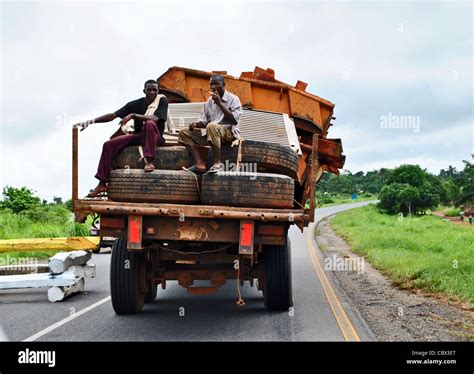 Overloaded Truck And Africa Stock Photos & Overloaded Truck And Africa Stock Images - Alamy