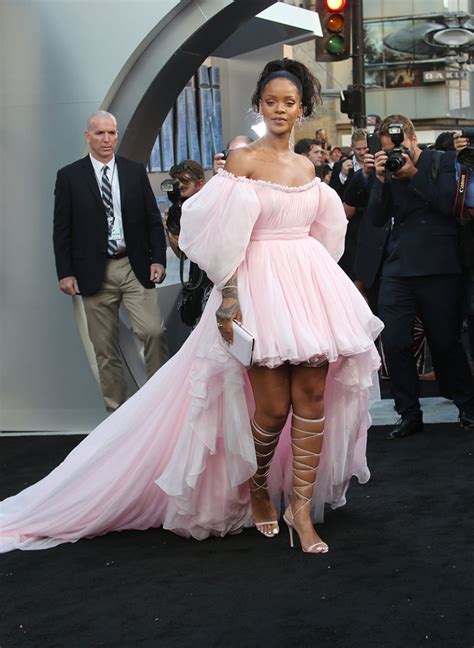 Plus Size Singer Rihanna Stuns At ‘valerian Premiere