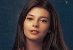 Elif doğan türk dizi, sinema ve tiyatro oyuncusudur. Elif Doğan Kimdir Kaç Yaşında Boyu Kaç? Biyografisi Hayatı