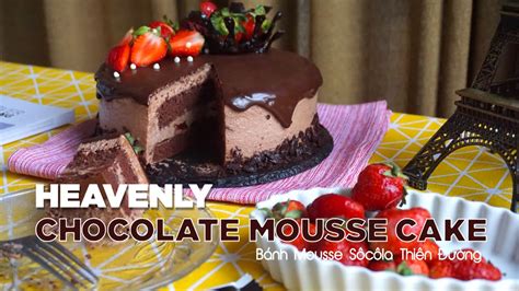 A white chocolate mousse cake with a chocolate crust. Heavenly Chocolate Mousse Cake - Bánh Sôcôla Thiên Đường ...