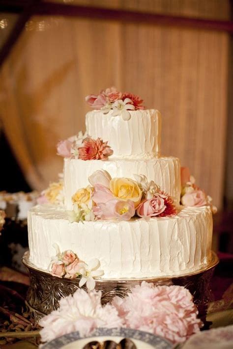 Mar 22, 2021 · a flowershop bouquet of pale pink anthurium and roses, sweet pea, wispy fern, and rice flowers set the tone (literally) for this charleston wedding's pastel palette. Rose Wedding - Vintage Floral Wedding Cake #805114 - Weddbook