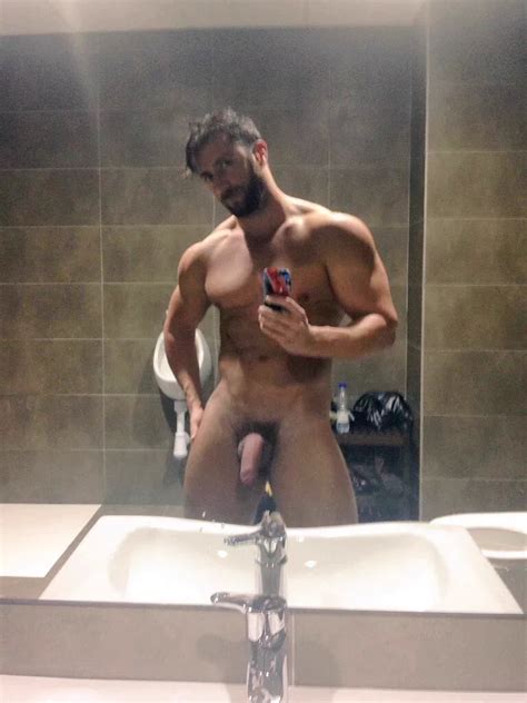 Straight Guys Naked Selfies At Locker Room My Own