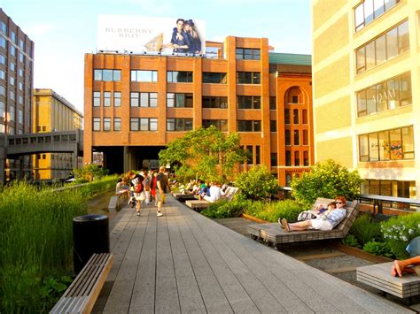 The High Line: New York's Park in the Sky - Walks of New York