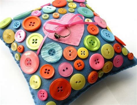17 Buttons Craft Ideas That Will Brighten Up Your Day