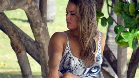 Ronda Rousey Wearing Nothing But Paint For Sports Illustrated Yahoo News