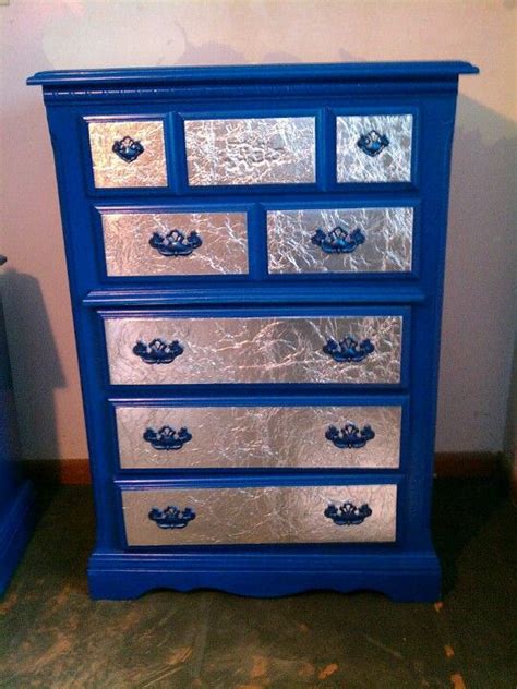Moreover, this metallic spray paint has the chemical scent which you can neutralize by wearing a mask. DIY. Dresser makeover...Behr Blueberry Twist paint ...