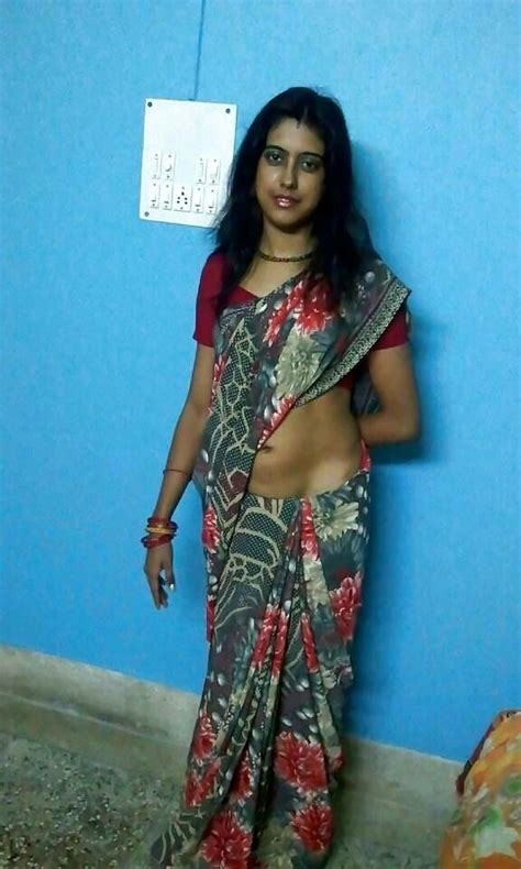 Non Glamour Low Waist Saree Indian Beauty Saree India Beauty Women