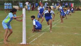It is played by teams of twelve players, of which nine enter the field, who try to avoid being touched by members of the opposing team.1 it is one of the two most popular traditional tag games of the south asia, the other being kabbadi. Permainan Tradisional di Malaysia