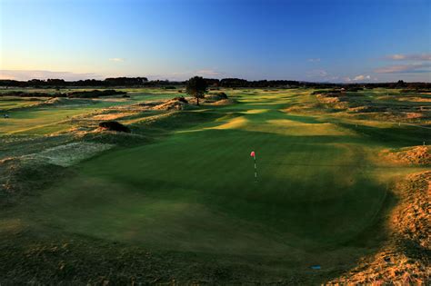 An Introduction To Scotlands Carnoustie Golf Links