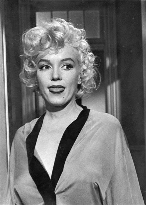 Mm Still Photo Of Filming Some Like It Hit 1959 Probably An Outtake