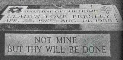Elvis' mother passed away on august 14, 1958, and was buried at forest. Gladys first headstone | Elvis presley, Elvis presley biography, Elvis death