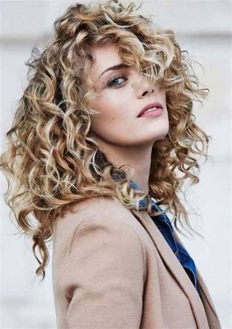 25 Very Special Fall Curly Hairstyles Queen Of Curly Hairstyle