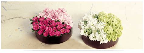 Percantik ruangan dengan 6 hiasan gantung dari sedotan yang bisa kamu buat sendiri! Pasu Bunga Hiasan | Desainrumahid.com