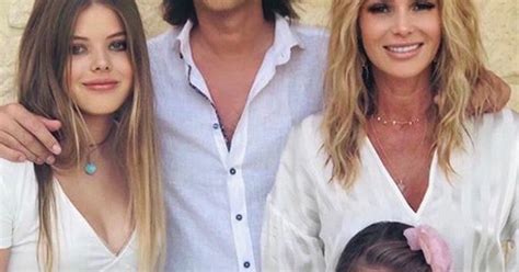 Get more info like birth place, age, birth sign, biography, family, relation & latest amanda holden was born on 16th february 1971 in portsmouth, hampshire, uk. In pictures: Amanda Holden's kids and husband - RSVP Live