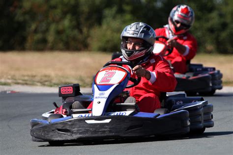 Better than any royalty free or stock photos. photo-karting-vendee-018 - Photographe professionnel Vendée 85