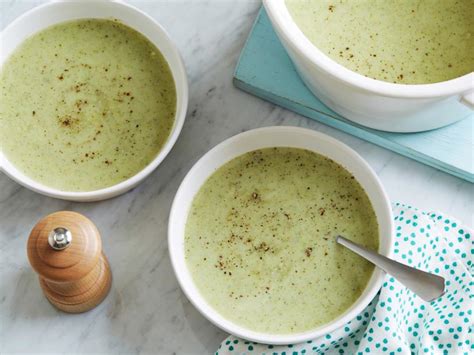 Chicken breasts, broccoli, onion, white button mushrooms, bacon, olives, coconut cream, coconut oil, salt. Simple Cream of Broccoli Soup Recipe | Food Network ...