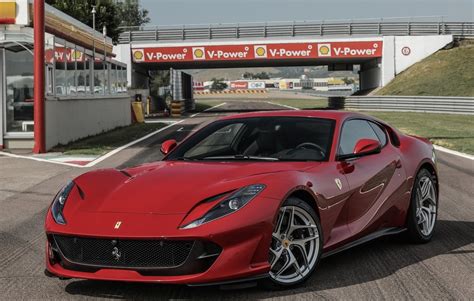 Nuevo Ferrari 812 Aperta Se Presentará En Septiembre