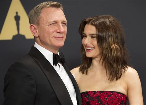Rachel Weisz Pregnant At 48 Is Part Of A Growing Trend