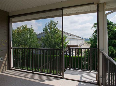 Providing retractable screens solutions for arvada, aurora, berthoud, black forest, boulder, bow mar, broomfield, castle pines, castle rock, cherry hills village, colorado city, colorado springs, columbine, denver, evergreen, fort collins, glendale, greeley, greenwood village, highlands ranch. Phantom Manual Wall Screens | Retractable Wall Screen ...