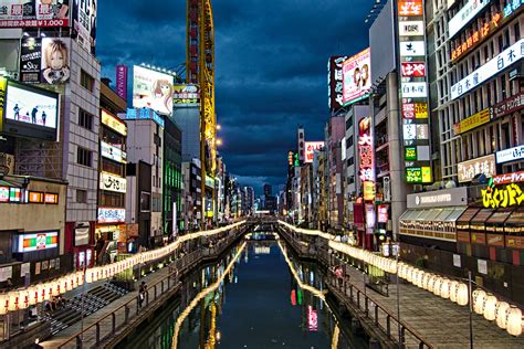 Explore osaka holidays and discover the best time and places to visit. Dōtonbori - in Osaka - Thousand Wonders