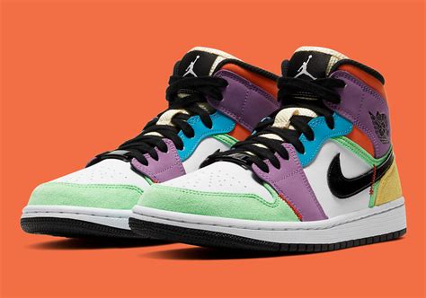 Jordan® air jordan 1 mid basketball shoes are an iconic style for everyday wear. Air Jordan 1 Mid SE WMNS ''Lightbulb'' - CW1140-100 ...