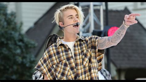 Justin Bieber Sorry Live From The Ellen Show Live Performance Youtube