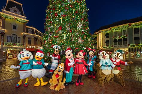Everything To Know About The Holidays At Disneyland And Disney World