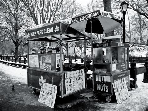 Filter and search through restaurants with gift card offerings. Walk in New York: Central Park - Fast Food Cart