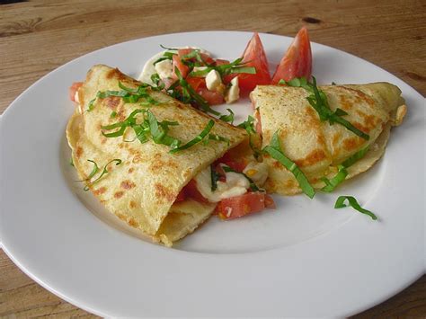Pfannkuchen mit Tomaten und Mozzarella von clockwork