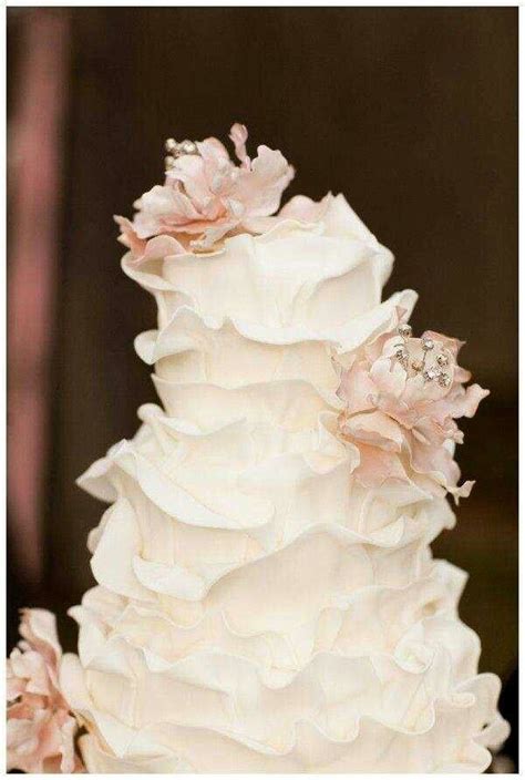 Extravagant Wedding Cake Petal Cake Ruffle Cake