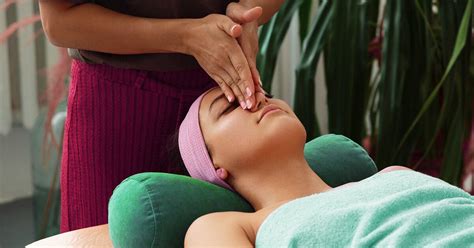 aromatherapy massage benefits and oils