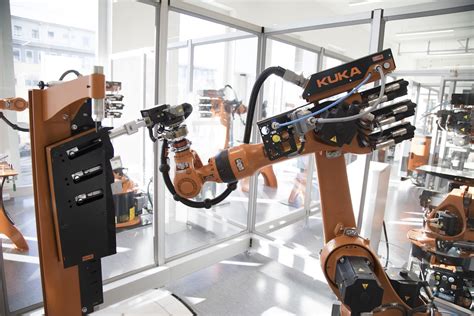 KUKA Builds the Future of Manufacturing with MakerBot 3D Printers