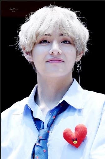 Foto bts bts photo bts ages bts ships taehyung selca bts twt v bts wallpaper v cute bts aesthetic pictures. História Imagine BTS (V) - História escrita por ...