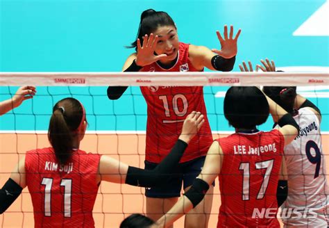 중국 (w) vs 세르비아 (w). 한국 여자배구, 주전 빠진 세계 최강 세르비아 제압 - 조선닷컴 ...