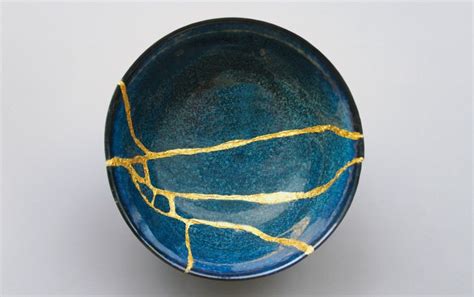 Kintsugi The Japanese Art Of Repairing Broken Ceramics With Laquer Mixed With Gold Kintsugi