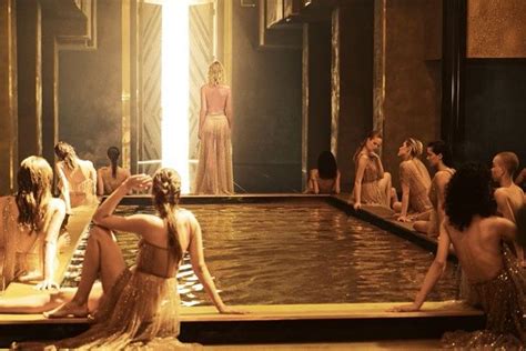 Romain Gavras signe le nouveau film Dior avec Charlize Theron beauté