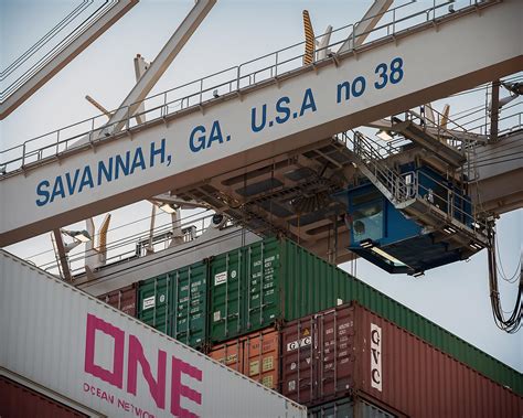 First New Crane Begins Work At Port Of Savannah Georgia Ports Authority