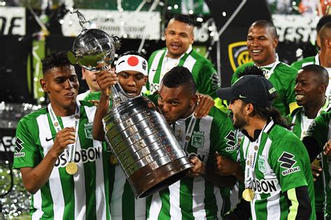 Atletico nacional beat chapecoence in medellin for the recopa sudamericana title, but having the game played there at all was cause for joy. Atlético Nacional, o grande campeão de 2016 | VEJA