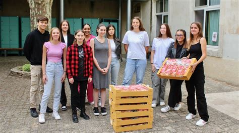 BagnolscÈze Les élèves Du Lycée Sainte Marie Mobilisés Pour L