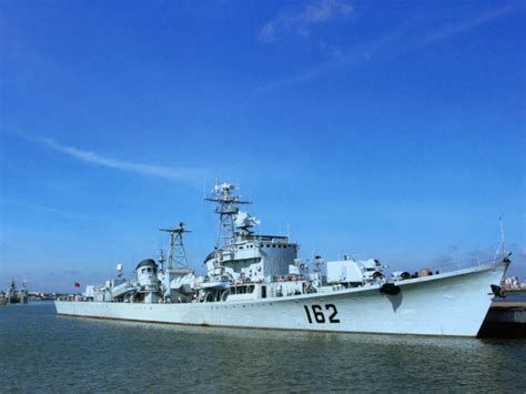 海军第18艘052d驱逐舰亮相，舷号162，以这座城市命名腾讯新闻