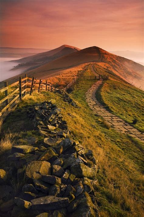 The Great Ridge Peak District Peak District England Places To Visit