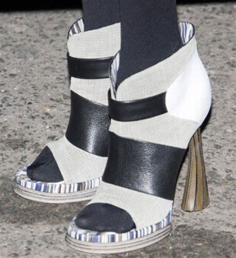 Strange Celebrity Shoes 30 Pics