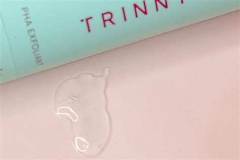 ExfoliËren Met Trinny London May Cate